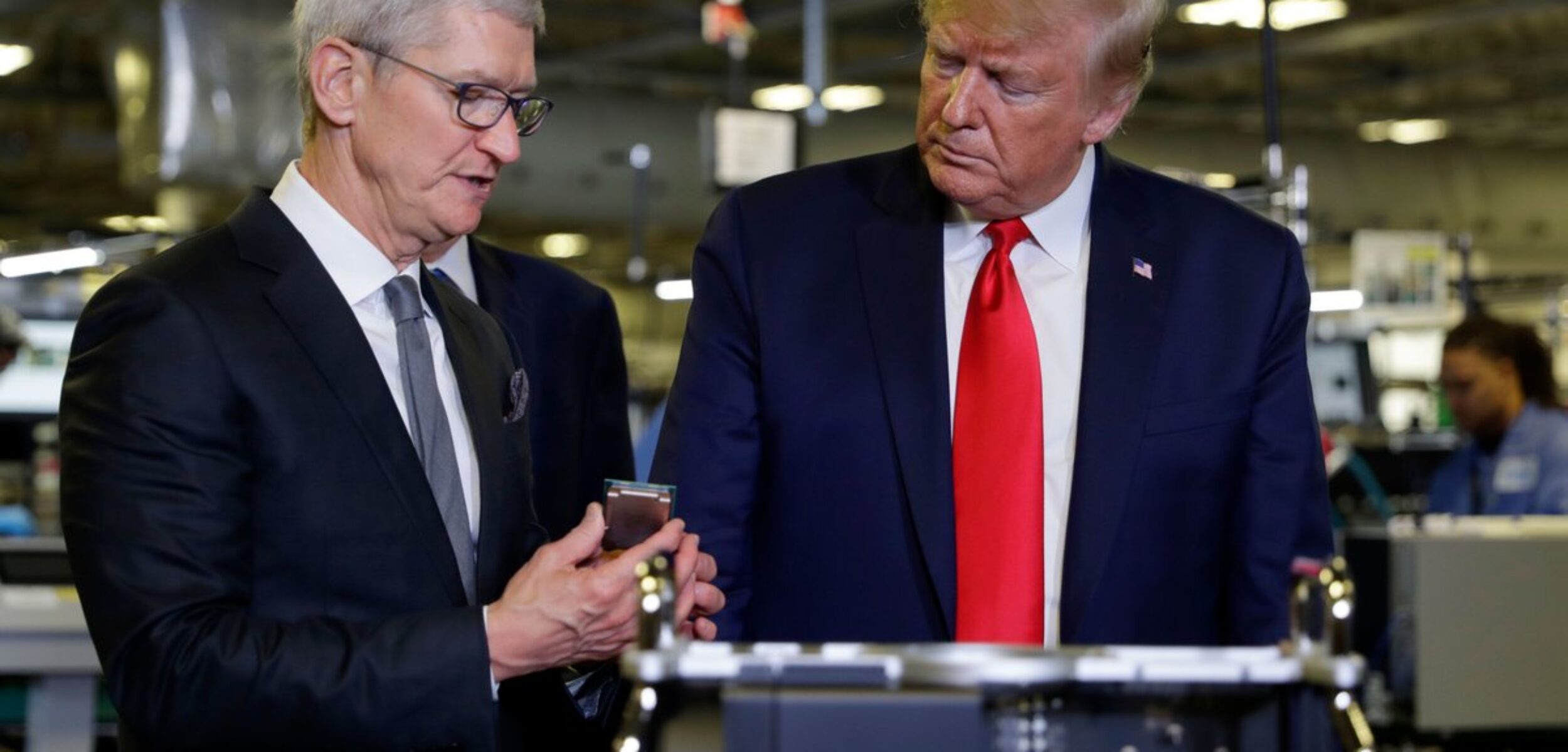 Apple Pindahkan Produksi iPhone ke India, Imbas Perang Dagang AS-China