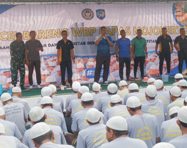 Lapas Mojokerto Sarapan Pecel Blora Bersama, Pererat Sinergitas dengan TNI-Polri dan Warga Binaan