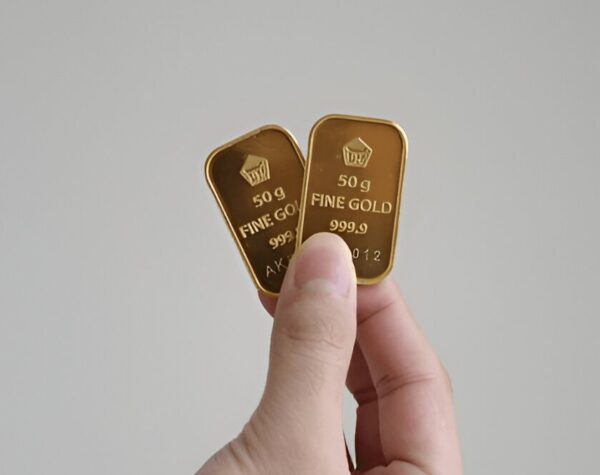 Makin Merosot, Simak Harga Emas Antam Hari Ini 2 Mei 2025