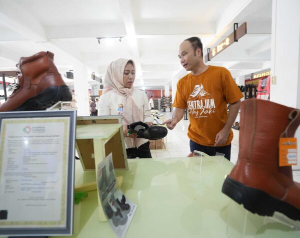 Sambang PGS, Wali Kota Mojokerto Dorong Promosi Sepatu dan Kuliner Lokal
