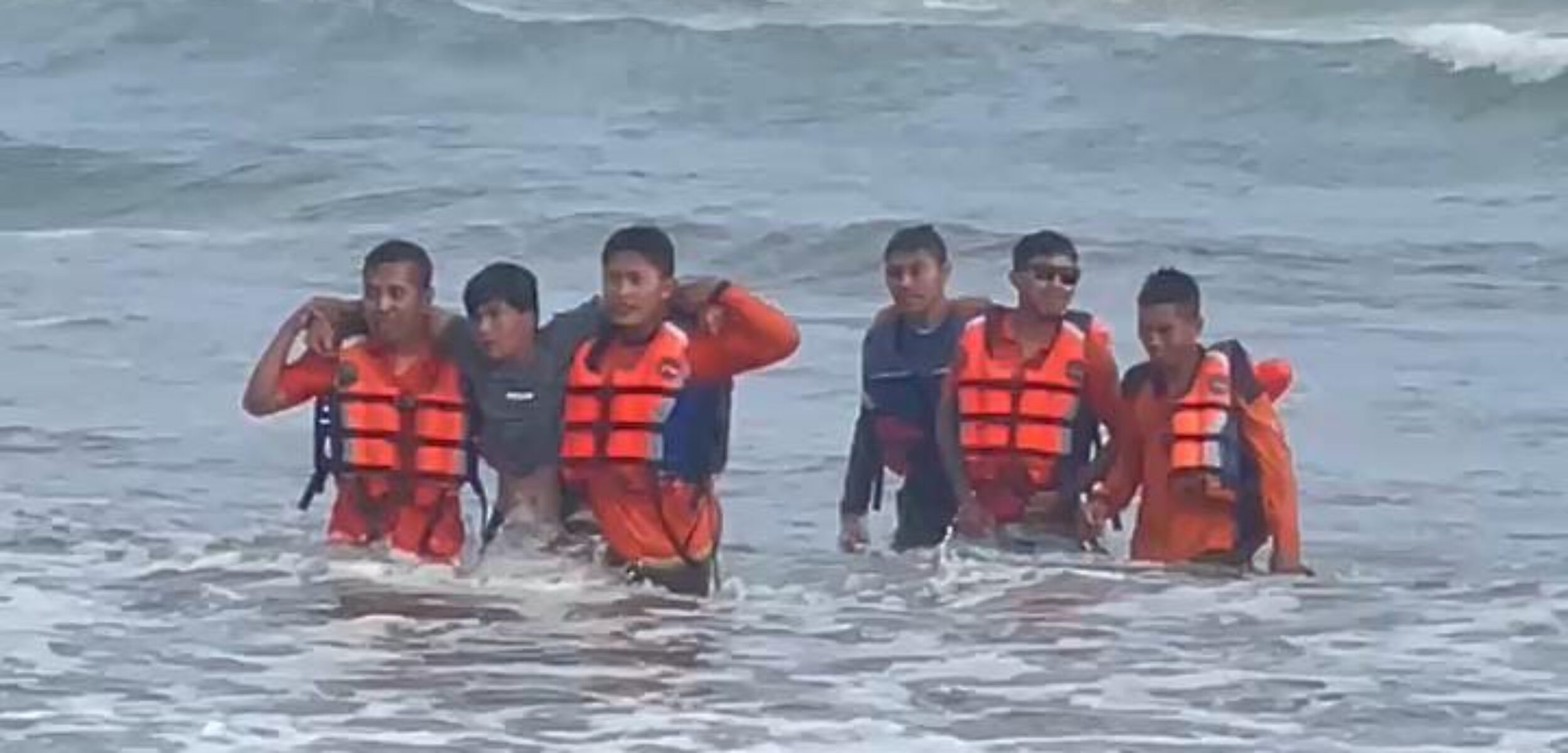 Lagi, Seorang Wisatawan Terseret Ombak Pantai Parangtritris saat Bermain di Rip Current
