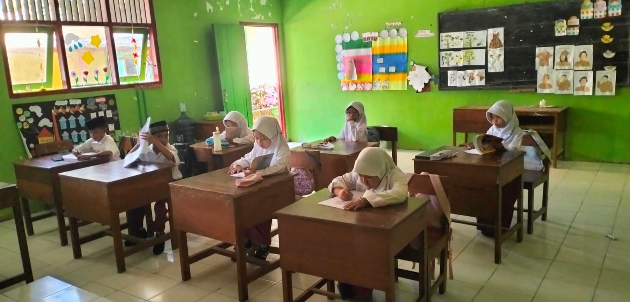 Miris! Cuma Ada Dua Pendaftar di SD Negeri Blora Ini