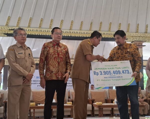 989 Karyawan PT MTG Sleman Terdampak PHK, Pemkab Sleman Berikan Hak JHT Rp3,9 Miliar