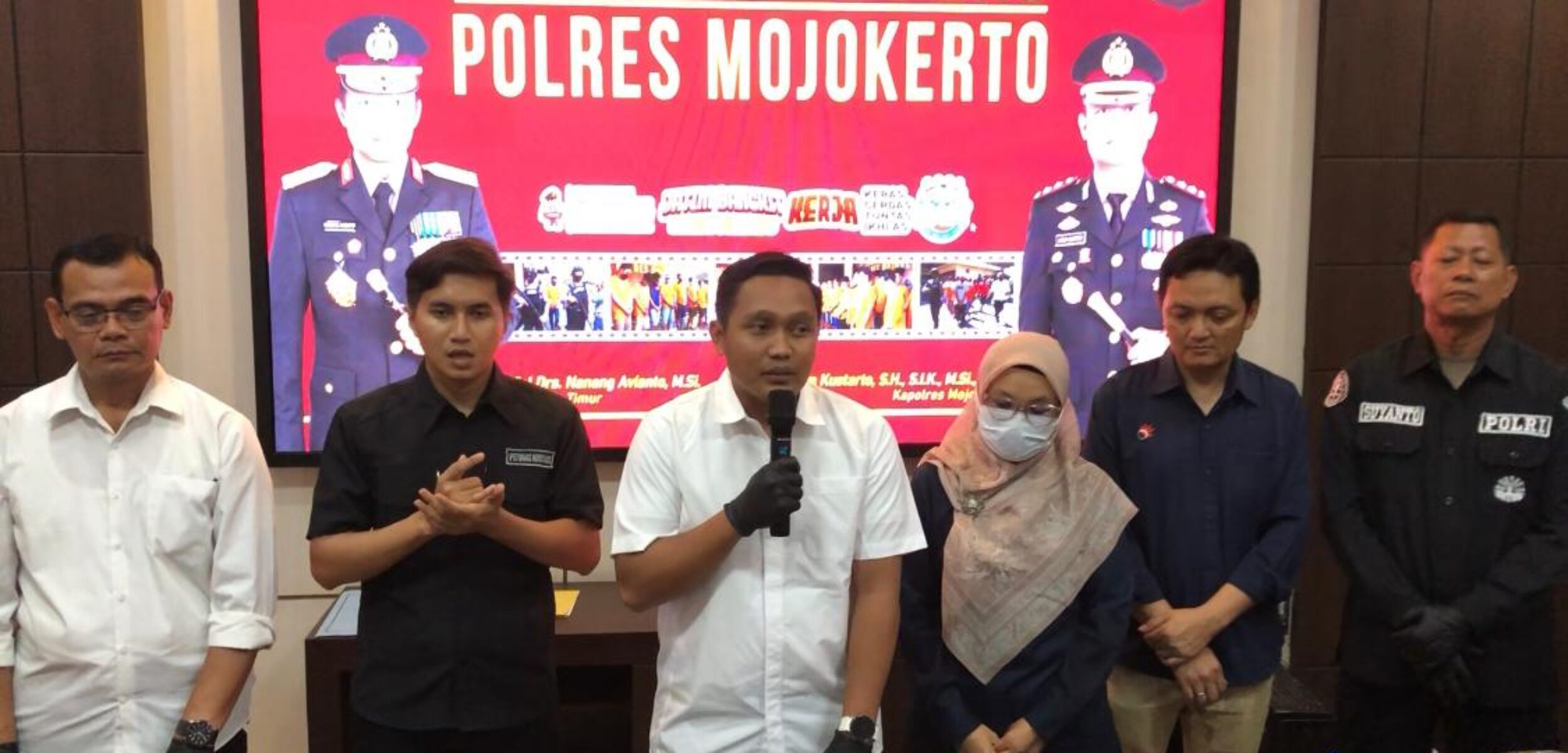 Konferensi pers pencurian kabel bersama Polres Mojokerto dan PT Telkom Indonesia (Redaksi / Kabarterdepan.com)