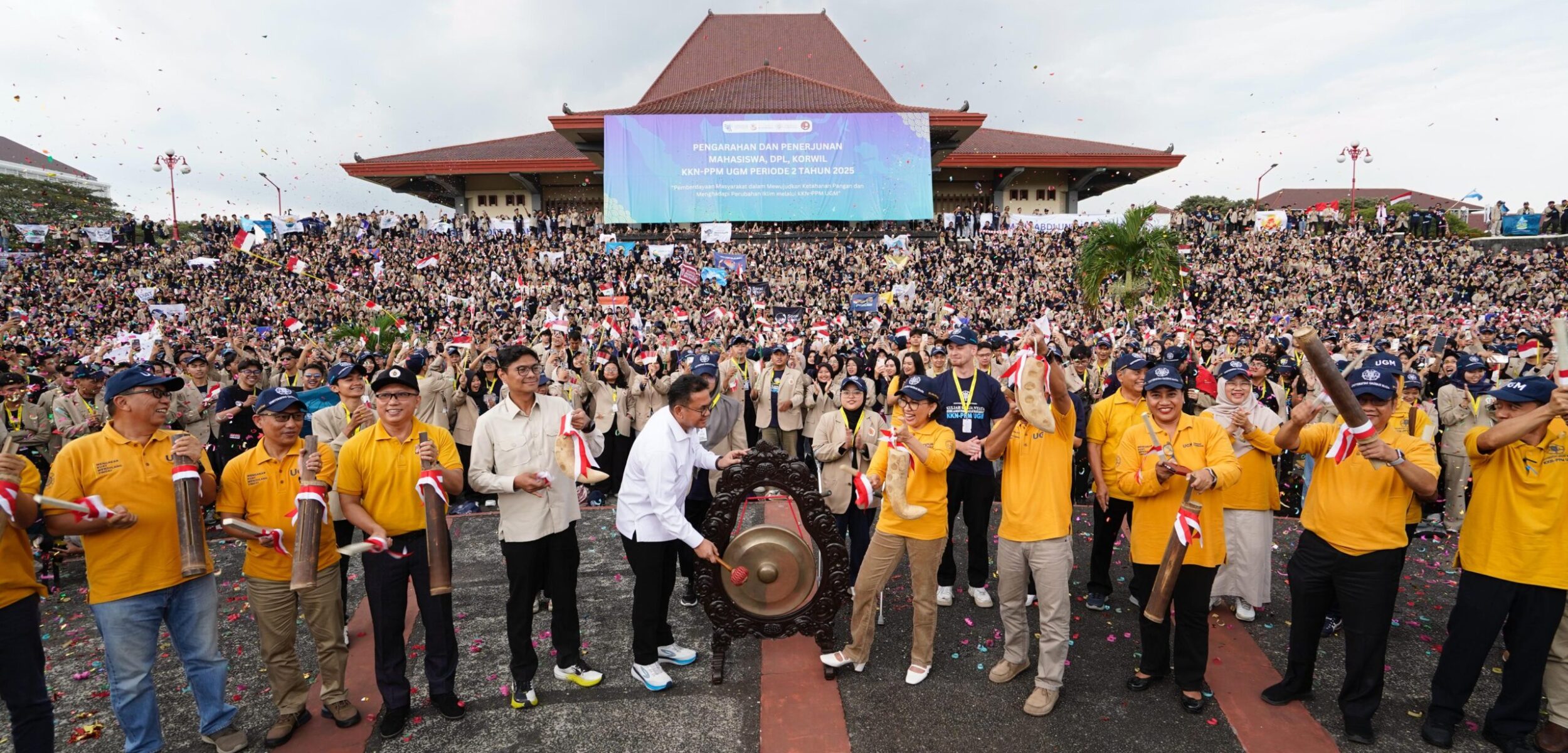 Ribuan Mahasiswa KKN PPM UGM Diterjunkan ke 35 Provinsi, Diminta Wujudkan Ketahanan Pangan