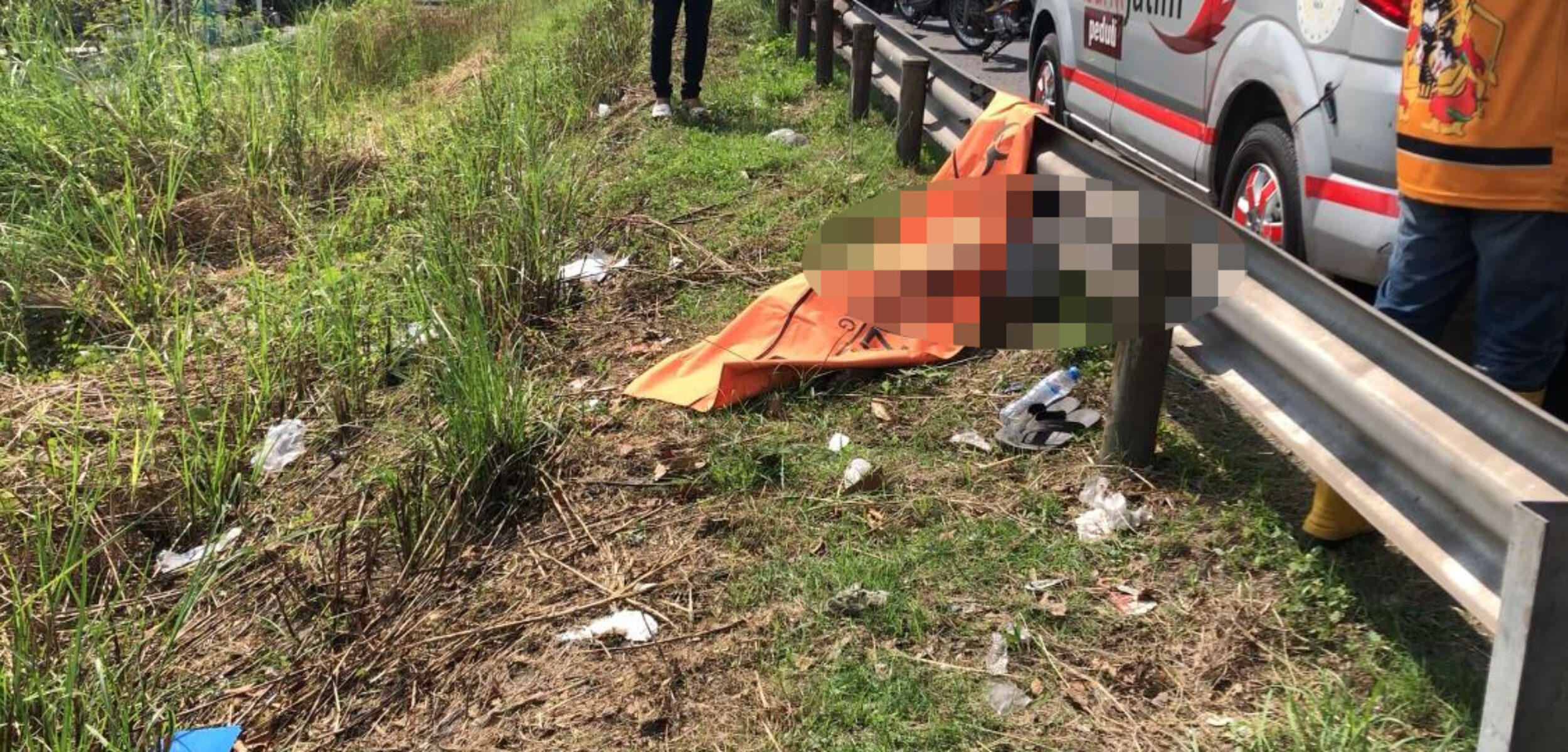 Geger Penemuan Jasad Pria di Bypass Mojokerto, Ditemukan dalam Posisi Terduduk Bersandar di Pembatas Jalan