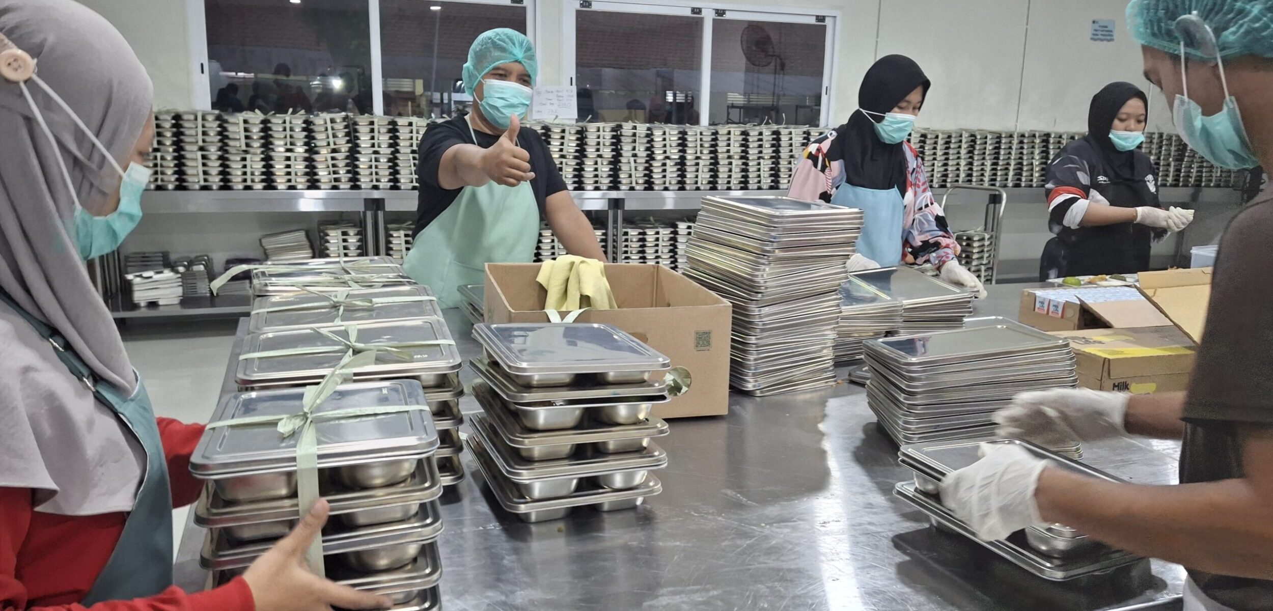 Polda Jatim Konsisten Penuhi Gizi Anak Bangsa, Salurkan Ribuan Porsi MBG untuk Pelajar Mojokerto