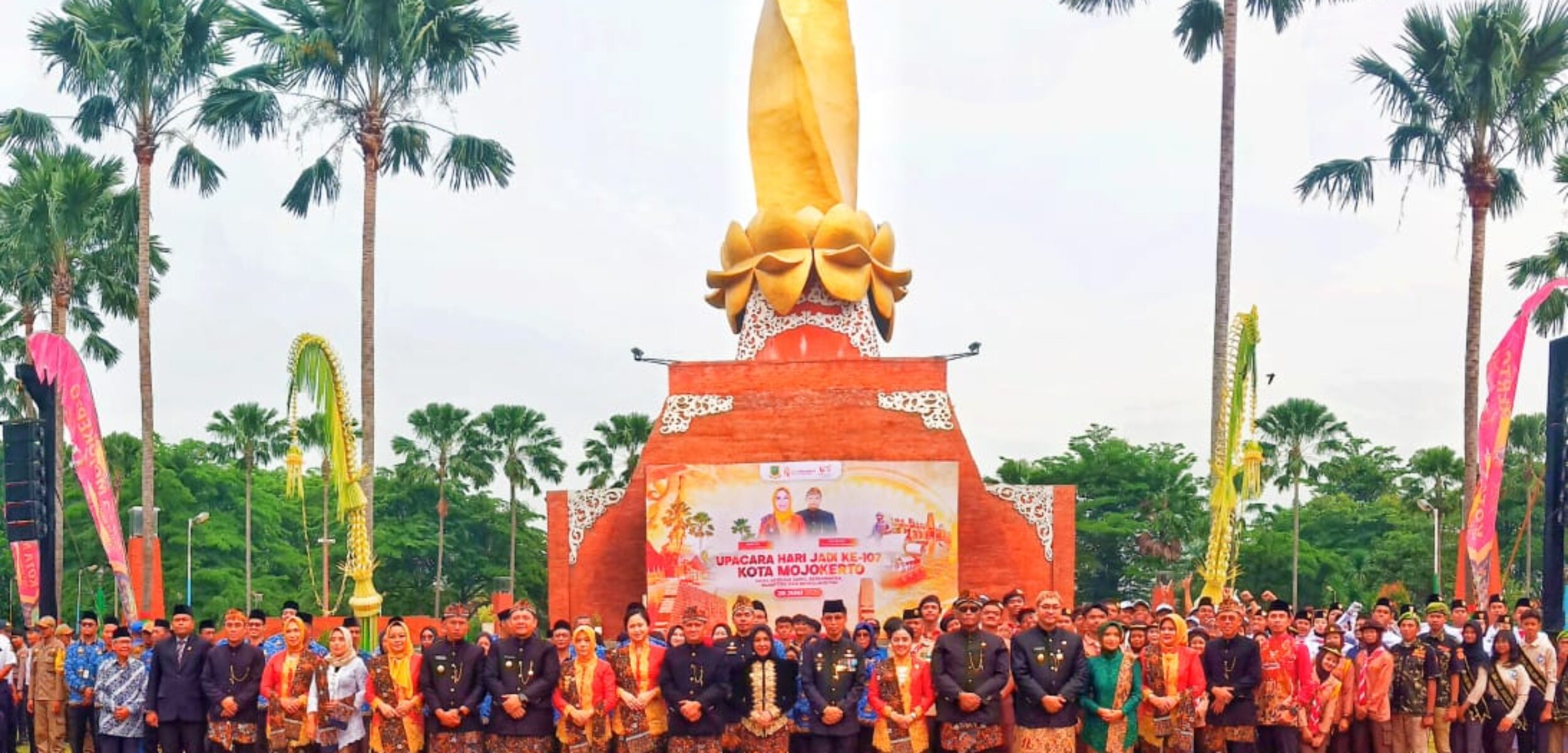 Upacara HUT ke-107 Kota Mojokerto Berlangsung Khidmat di Alun-Alun Wiraraja