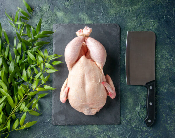 Fluktuasi Harga Daging Ayam Ras di Jawa Timur: Pamekasan Tertinggi, Situbondo Terendah