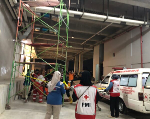 Musibah di Mojokerto : Pekerja Proyek Tewas Terjatuh dari Scaffolding di Mal