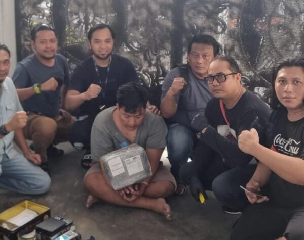 BNNP Jatim Gagalkan Peredaran 2 Kg Ganja dari Kurir di Mojokerto, Satu Pelaku Masih Buron