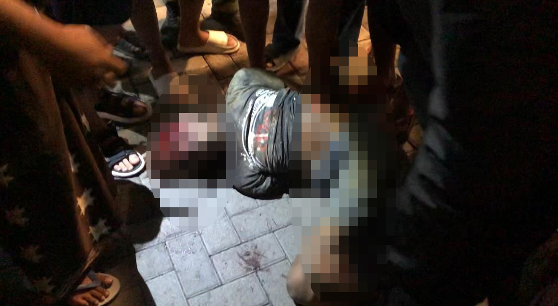 Terduga pelaku pencurian saat diamankan petugas, Selasa (15/7/2025) malam (Redaksi / Kabarterdepan.com)