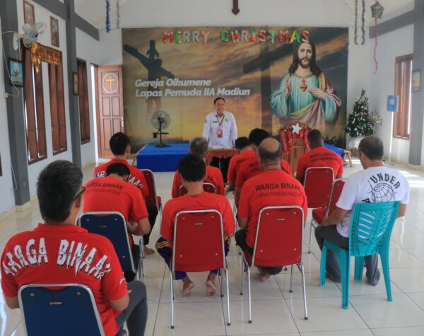 Bangun Karakter Lewat Iman, Lapas Pemuda Madiun Rutin Pembinaan Rohani Warga Binaan Kristen dan Katolik
