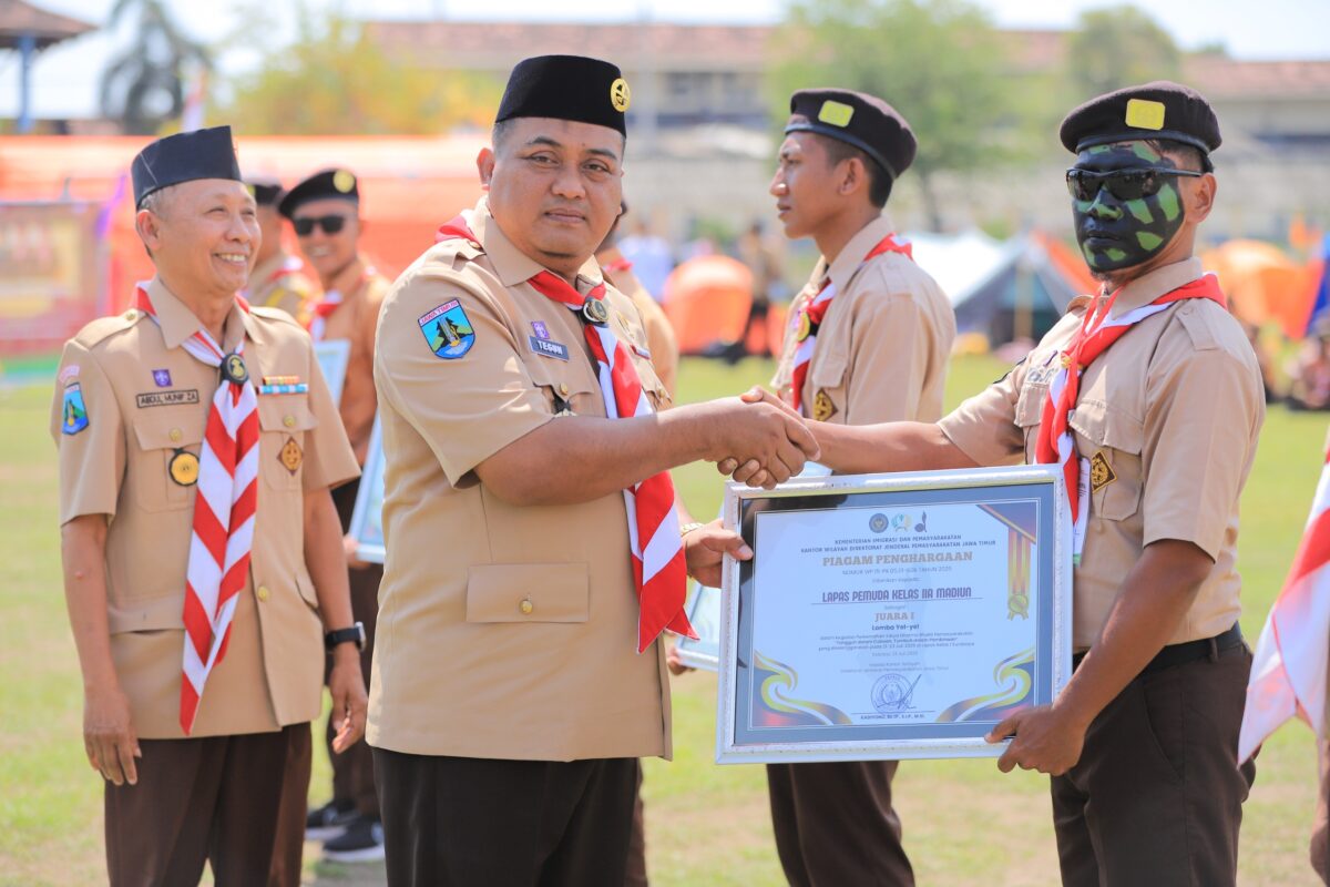 Lapas Pemuda Kelas IIA Madiun berhasil meraih Juara I Lomba Yel-Yel se-Unit Pelaksana Teknis (UPT) Pemasyarakatan Jawa Timur. (Humas Lapas Pemuda Madiun)