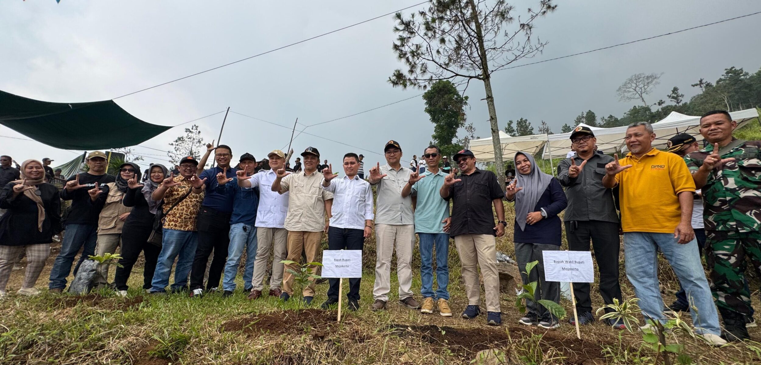 Bupati Mojokerto membuka lahan baru untuk memperkuat sektor pertanian kopi.