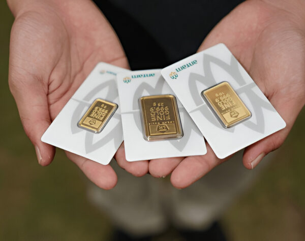Sentuh Rp2 Juta per Gram, Harga Emas Antam Hari Ini 2 September 2025 Turun Tipis