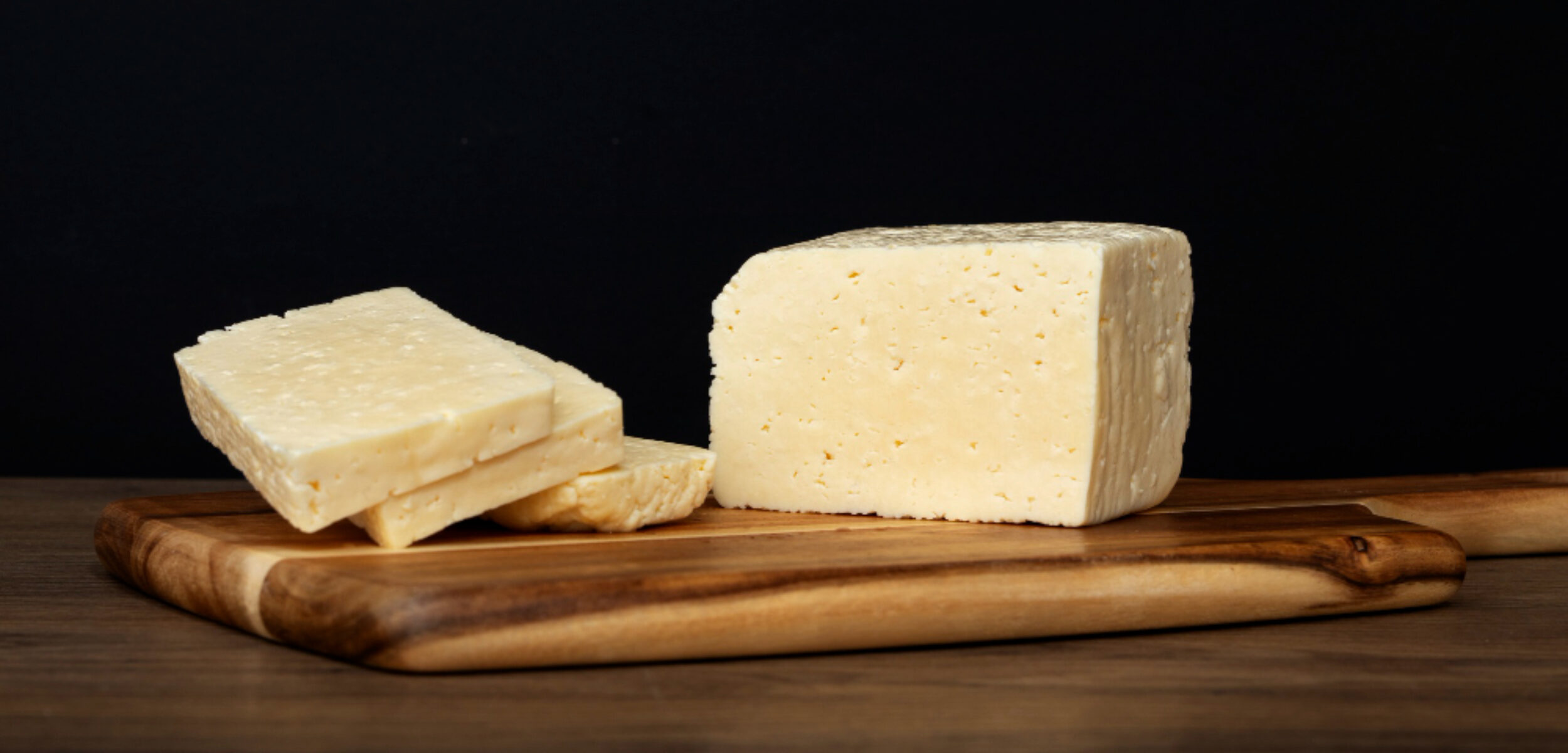 Ilustrasi keju edam.