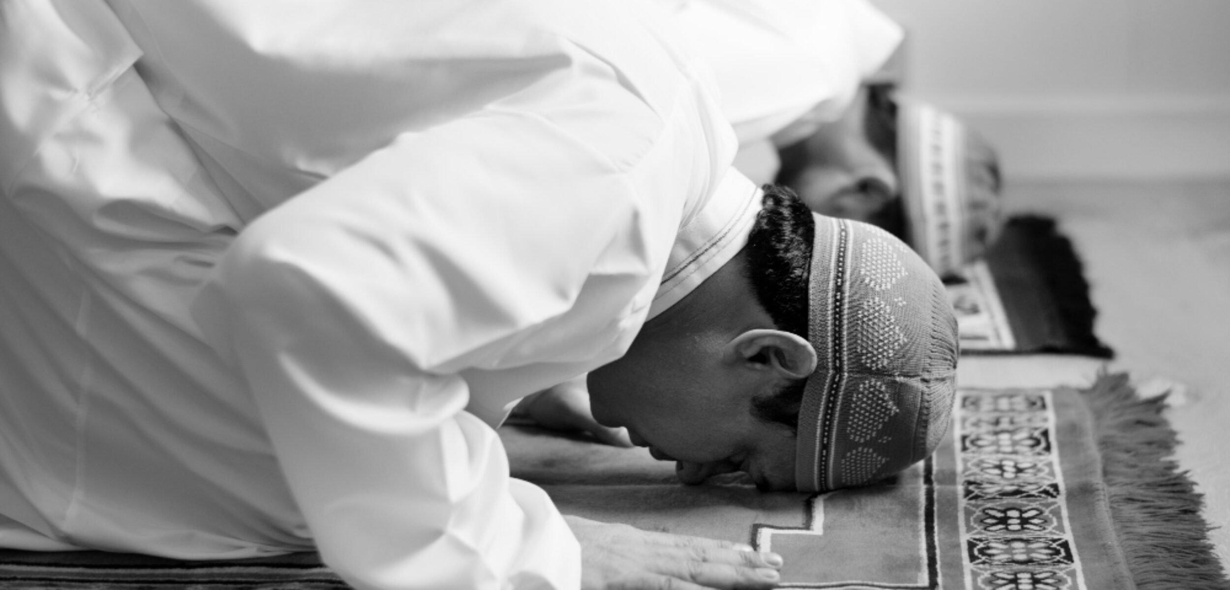 Ternyata Sujud Punya Manfaat Luar Biasa untuk Otak, Ini Penjelasan Ahli