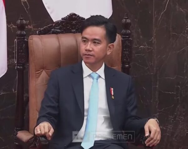 Gaji DPR Rp3 Juta Sehari, Ekspresi Dingin Wapres Gibran Jadi Sorotan Warganet