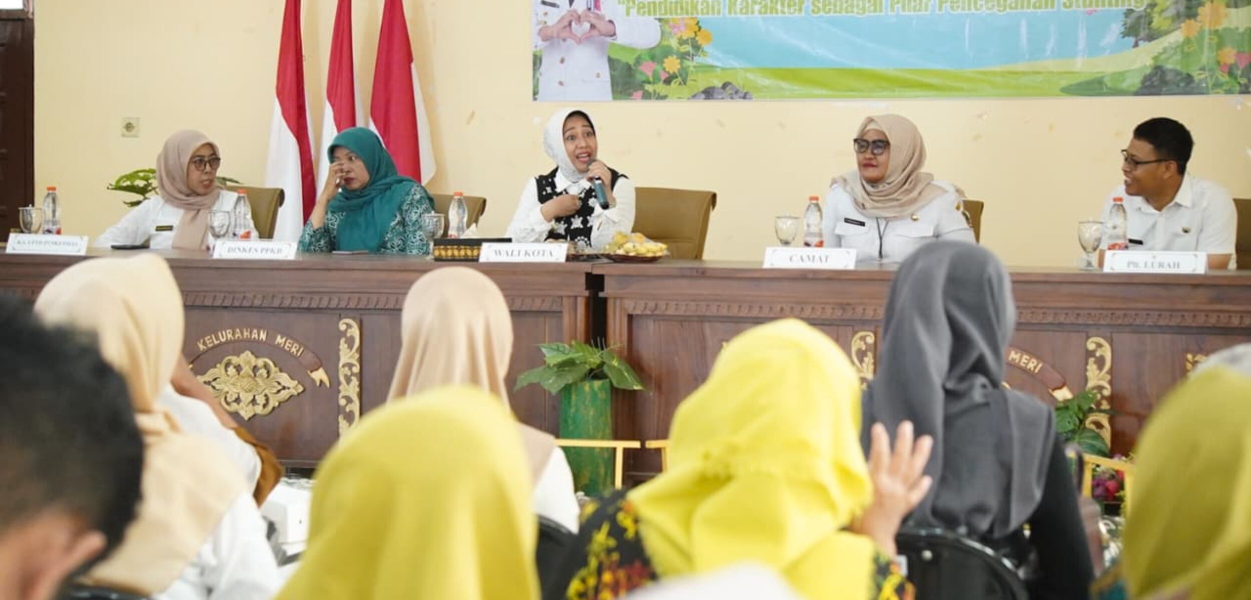 Wali Kota Mojokerto yang akrab disapa Ning Ita memonitoring stunting di Kelurahan Meri, Rabu 20/8/2025 (Kominfo Kota Mojokerto)