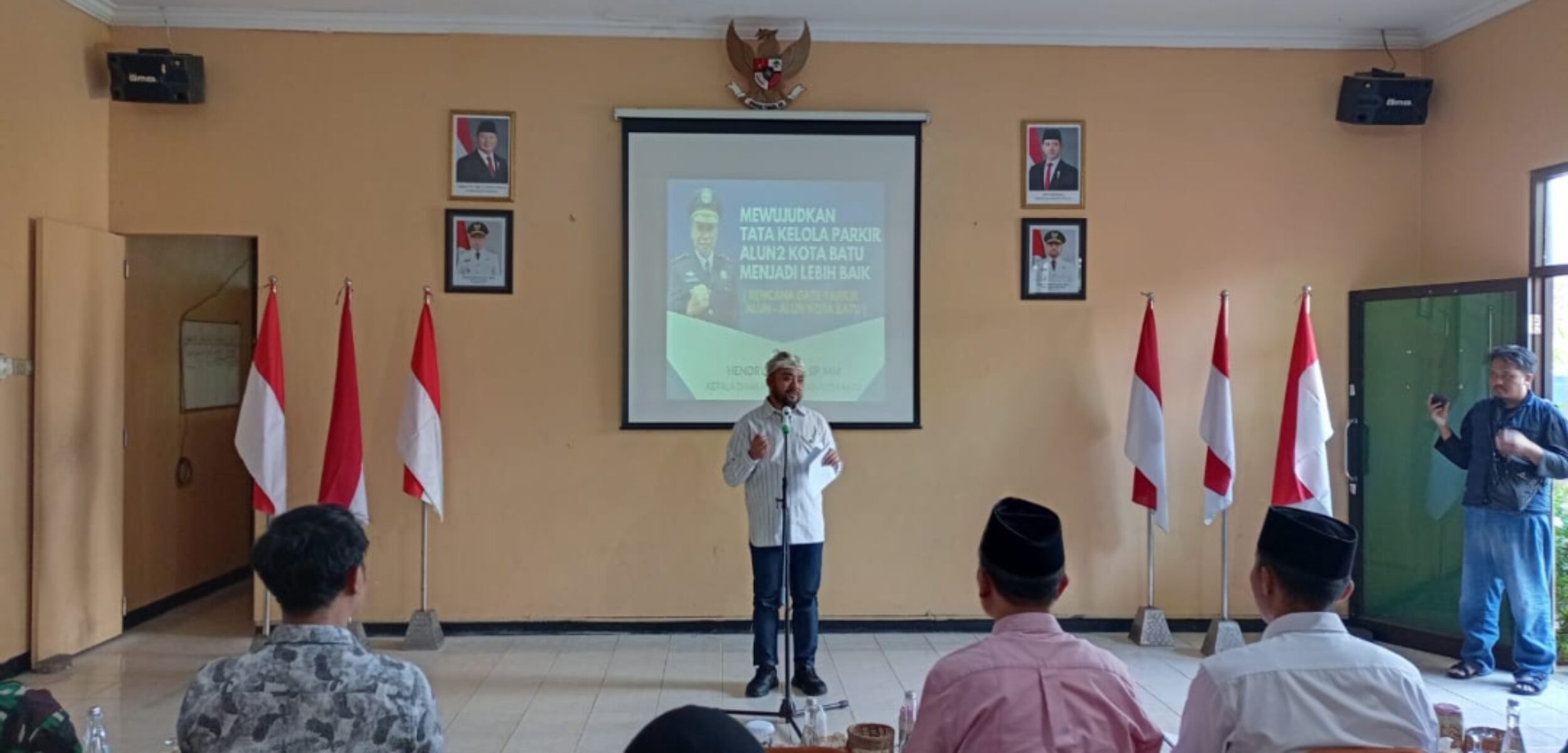 Dishub Kota Batu Rencanakan Uji Coba Gate Parkir Alun-alun