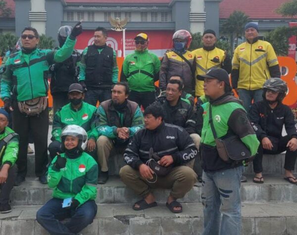 Solidaritas Untuk Affan Kurniawan, Ojol di Kota Batu Gelar Aksi Damai ke Balai Kota Among Tani