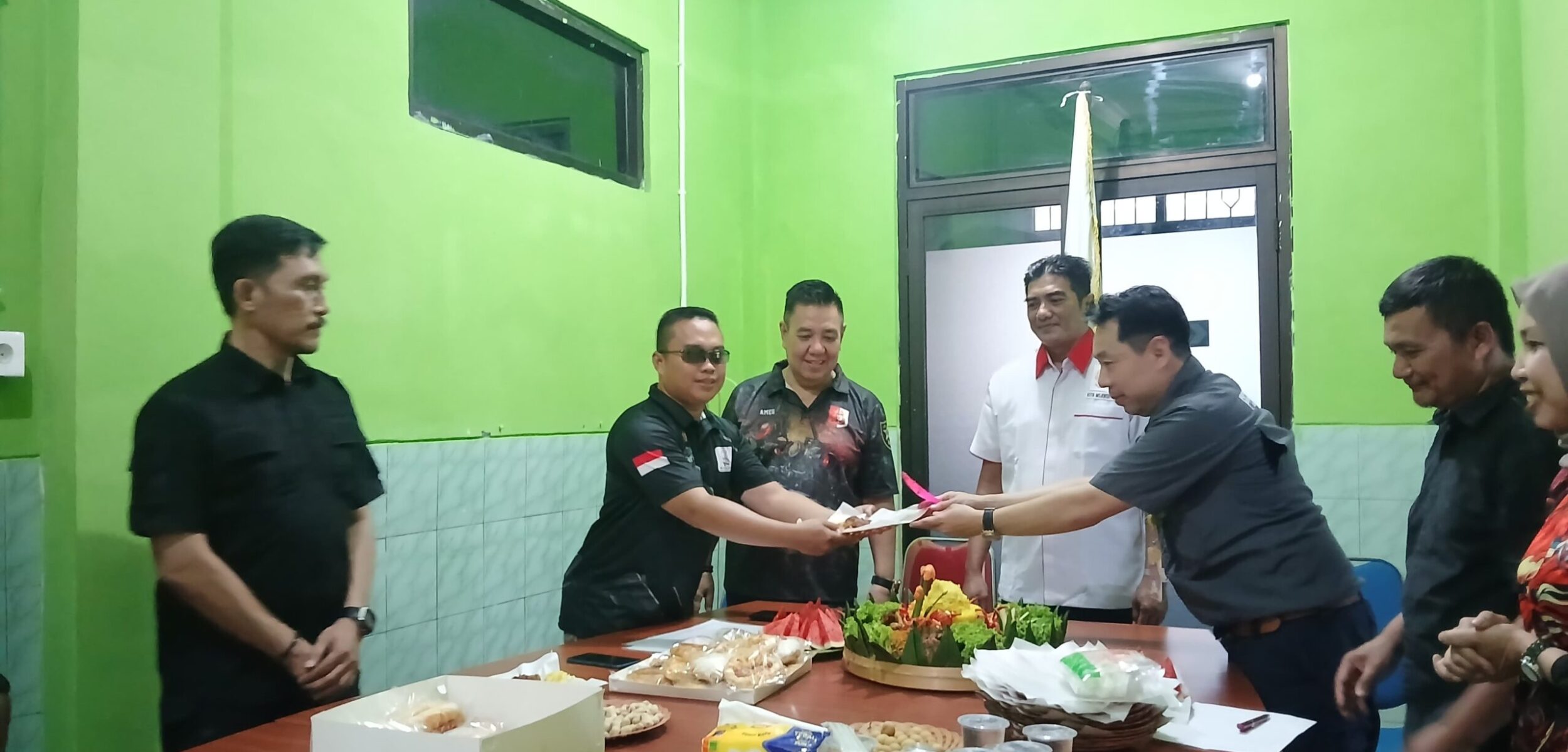 Perbakin Kota Mojokerto mengadakan pengukuhan Komando Shooting Club dan Welirang Shooting Club.