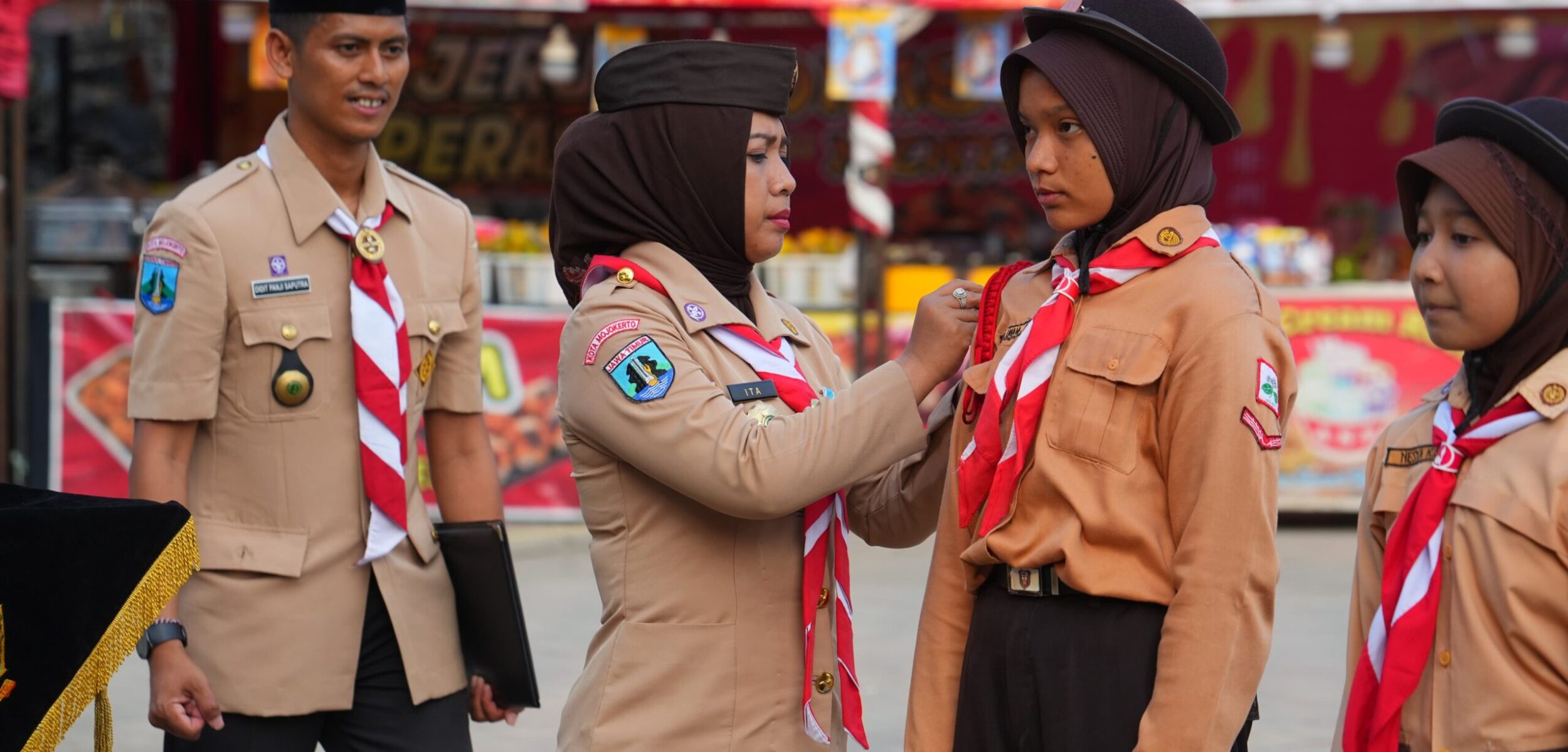 WhatsApp Image 2025 08 05 at 7.05.24 AM 1 Wali Kota Mojoketo Ika Puspitasari usai membuka Mojo Entrepreneurship N Financial Camp 2025.