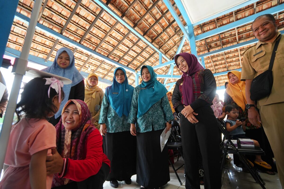 Wali Kota Mojokerto Ika Puspitasari berkesempatan hadir langsung meninjau jalannya lomba Posyandu Integrasi Layanan Primer (ILP). (Kominfo Kota Mojokerto)