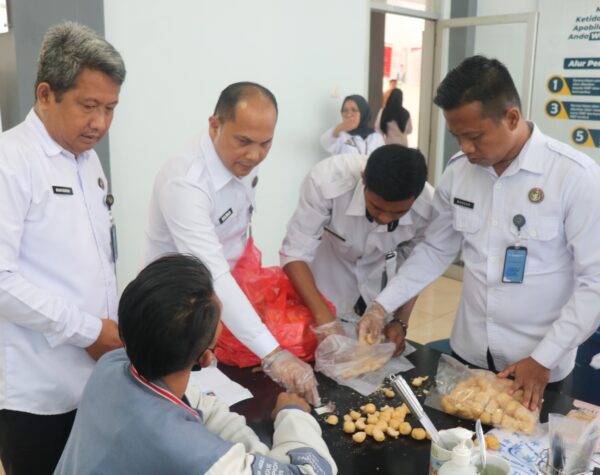 Upaya Selundupkan Sabu dalam Kerupuk Ikan Digagalkan Petugas Lapas Pemuda Madiun