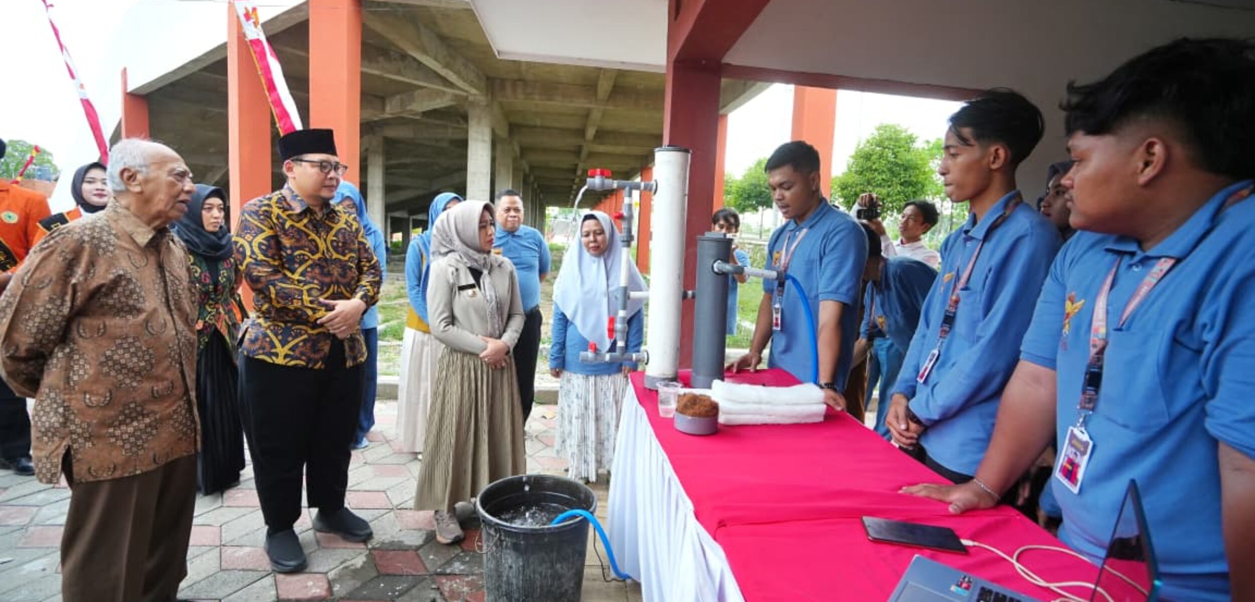 Wali Kota Mojokerto Ika Puspitasari secara langsung mengajak para mahasiswa Kuliah Kerja Nyata (KKN) untuk berkolaborasi dan berinovasi bersama Pemkot Mojokerto. (Kominfo Kota Mojokerto)
