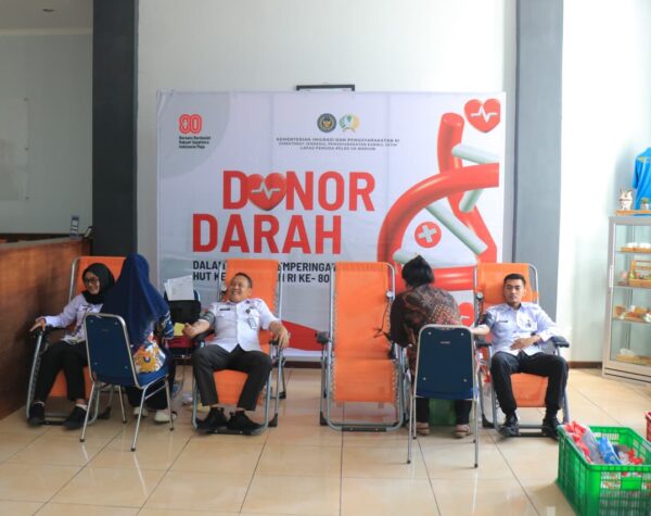 Rayakan Kemerdekaan, Lapas Pemuda Madiun Tebar Kepedulian Lewat Donor Darah