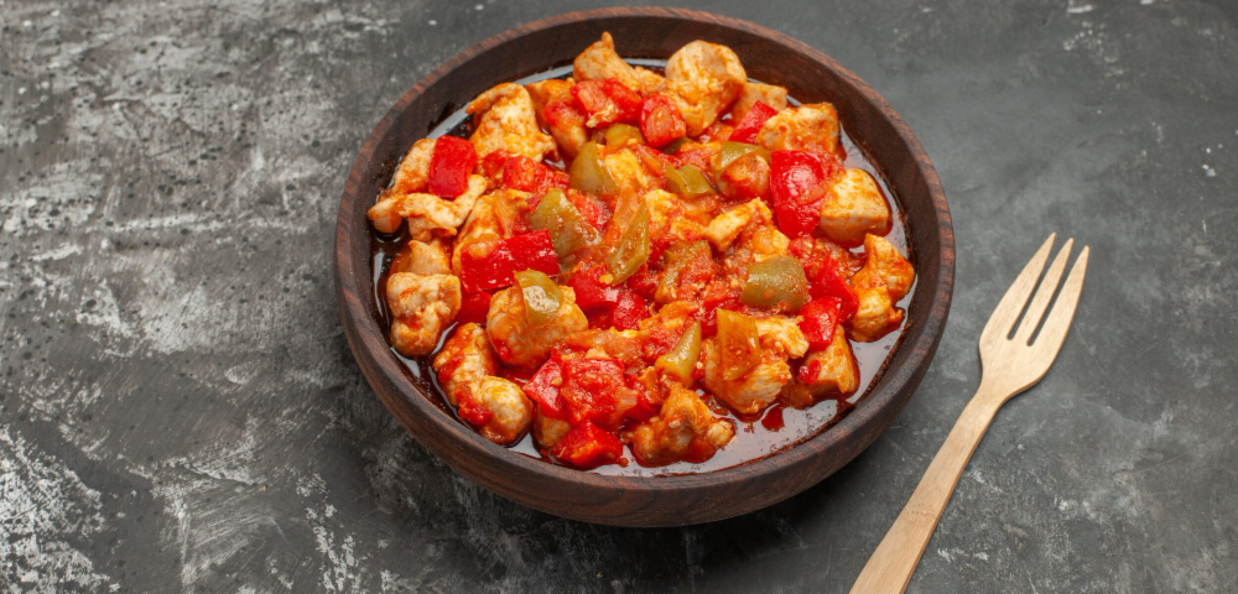 Ilustrasi makanan pedas. (Freepik)