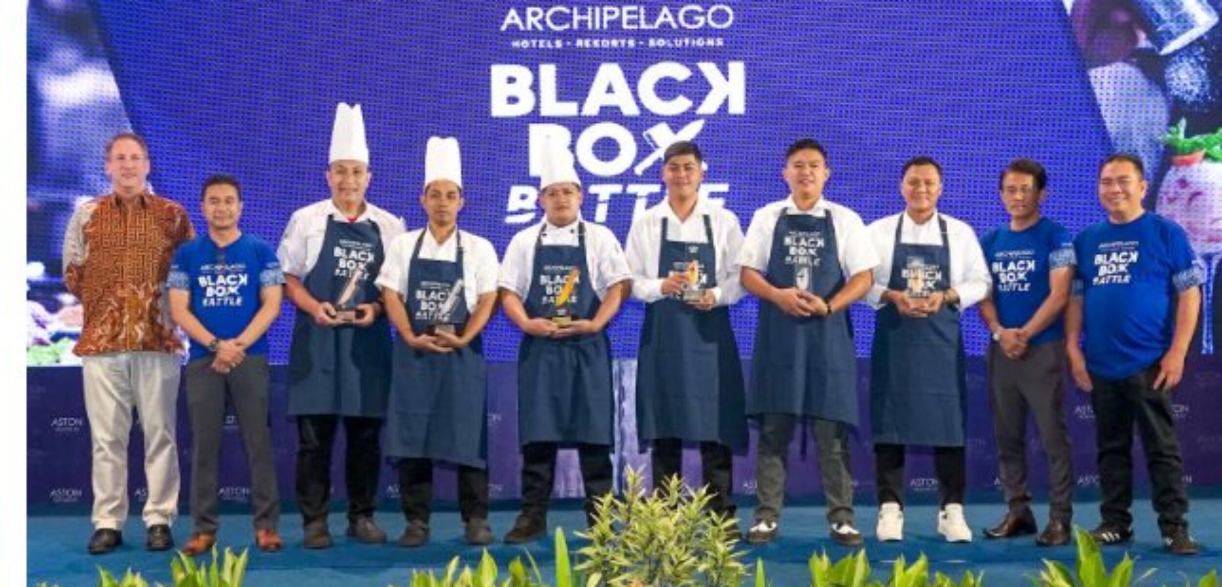 Pemenang Archipelago Black Box Battle di Aston Sidoarjo City Hotel & Conference Center. (Archipelago International)