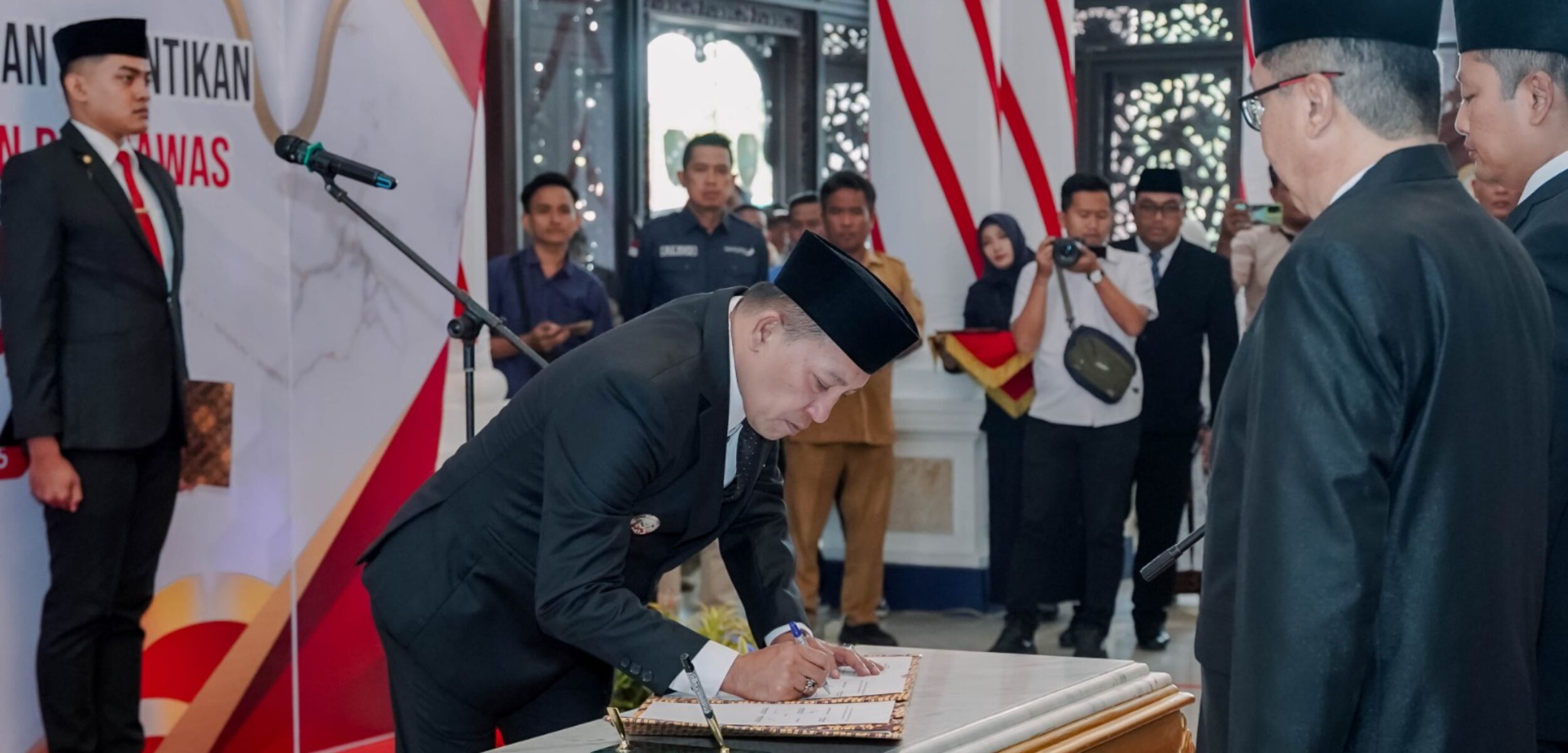 BKPSDM Sampang Lantik 32 Pejabat, Tahap Awal Penataan Jabatan