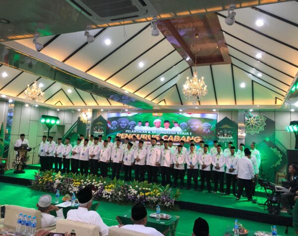 Resmi Dilantik, KH Abdul Muchid Pimpin PCNU Mojokerto 2025–2030