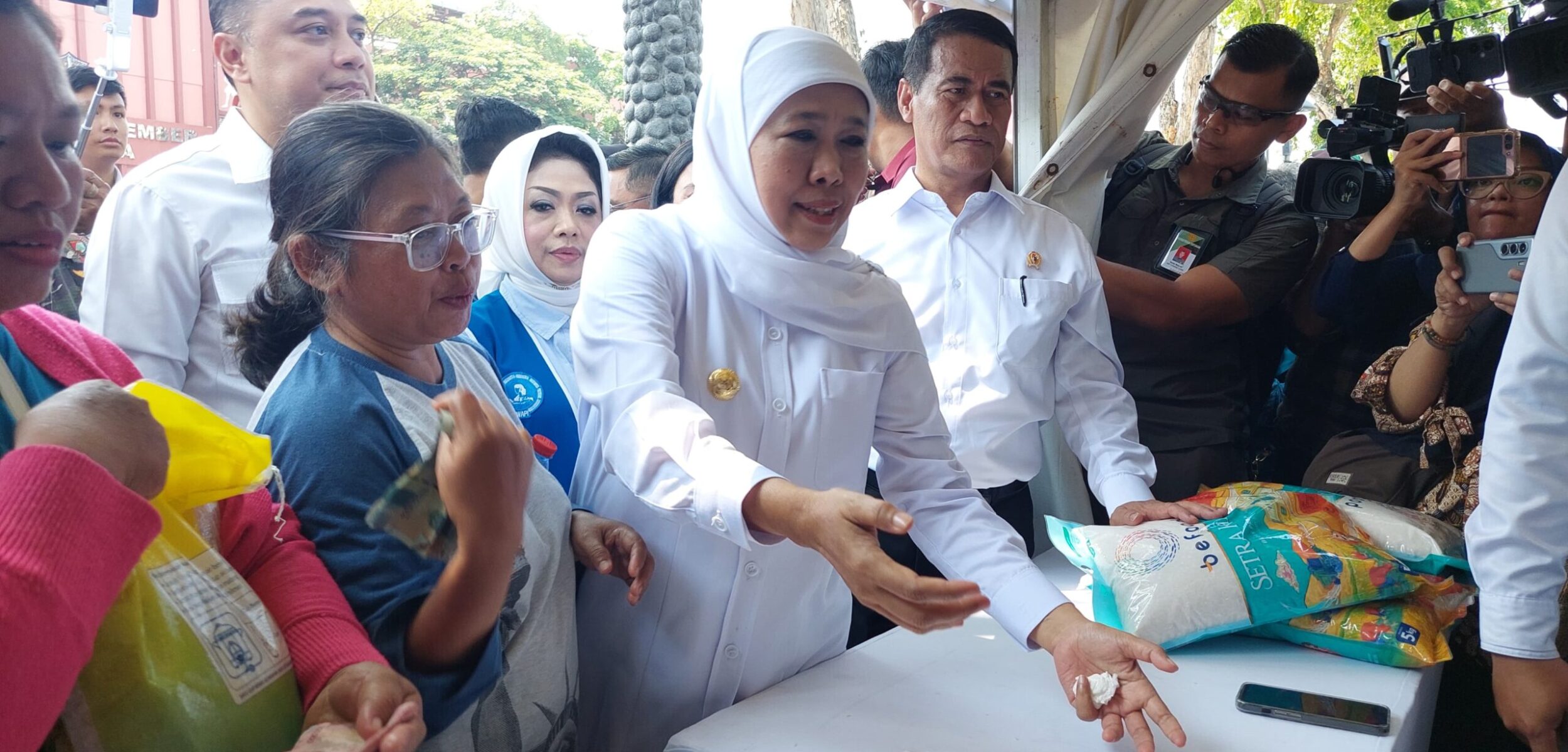 Gerakan Pangan Murah 2025 di Jawa Timur, Pemerintah Salurkan 2.400 Ton Beras