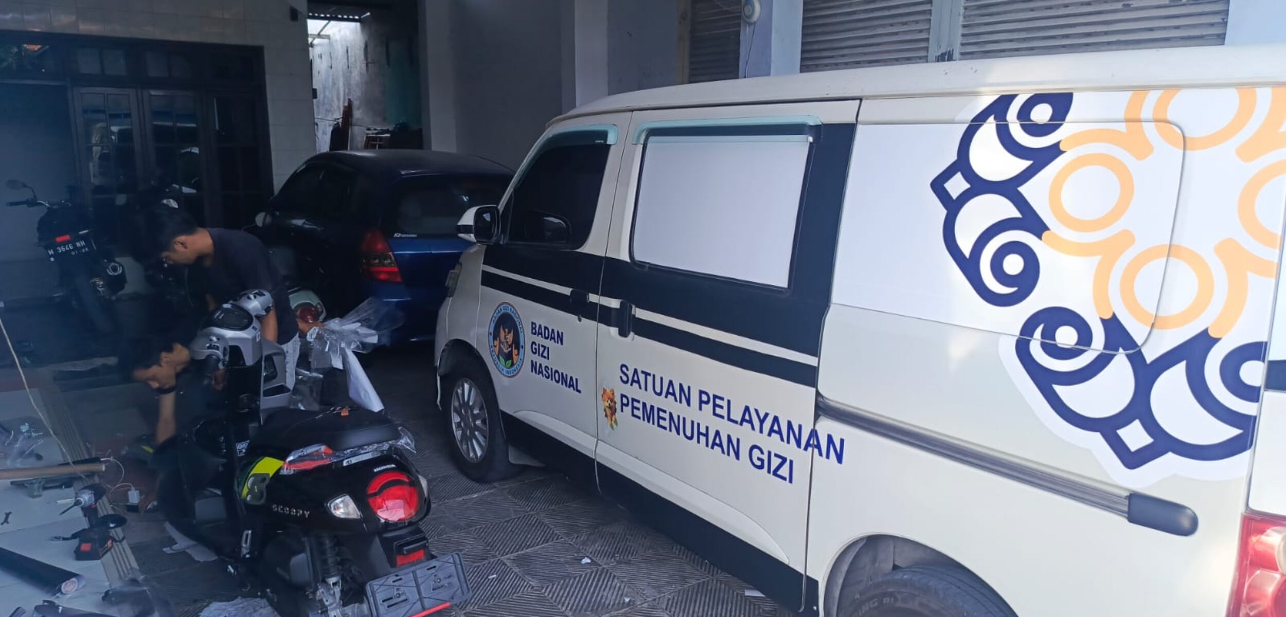 IMG 20250924 WA0137 1 Mobil program MBG salah satu SPPG yang terpakir di garasi Juon (fais/kabarterdepan.com)