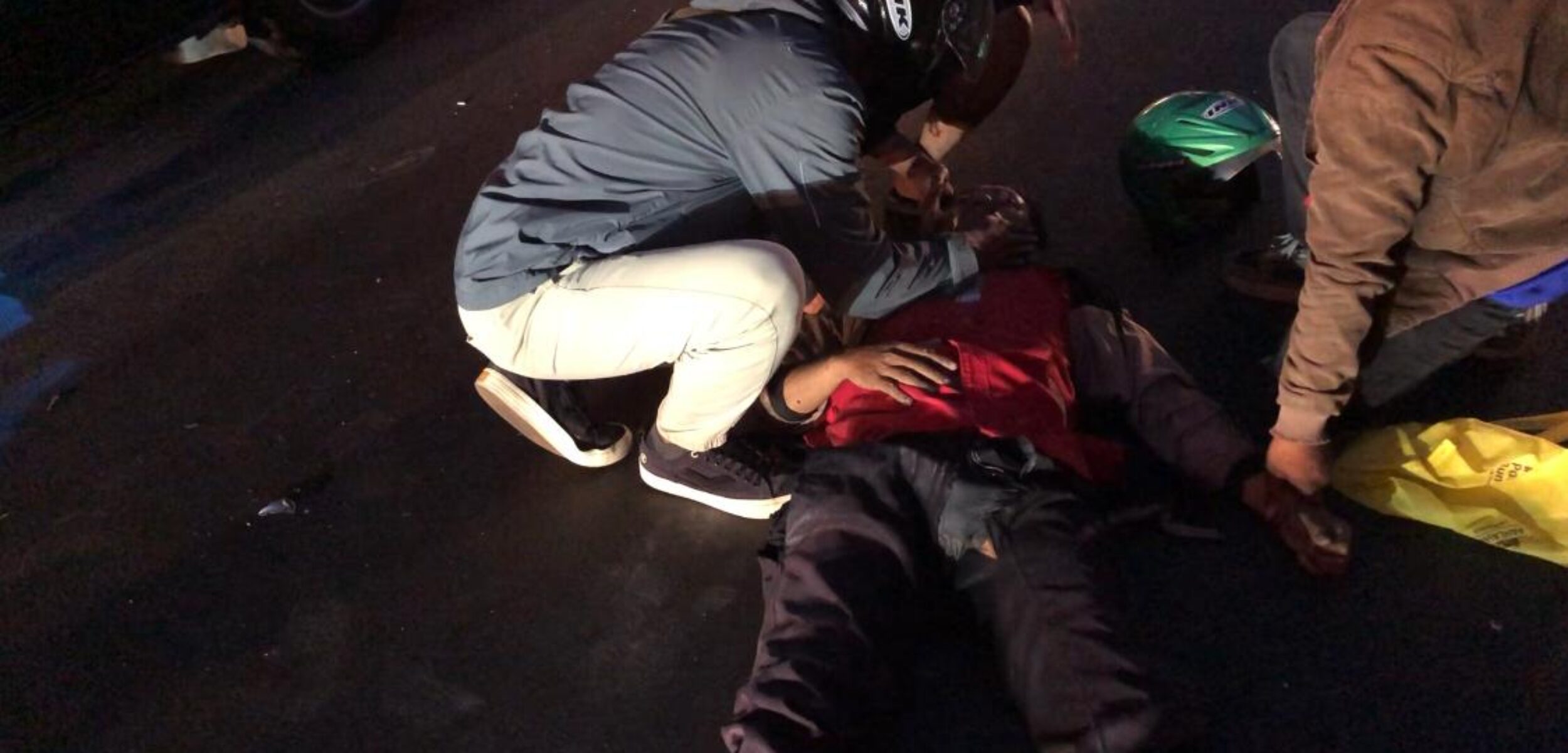 Tragis! Pemotor Asal Bangsal Tewas Terseret Truk di Jalan Gajah Mada Mojosari