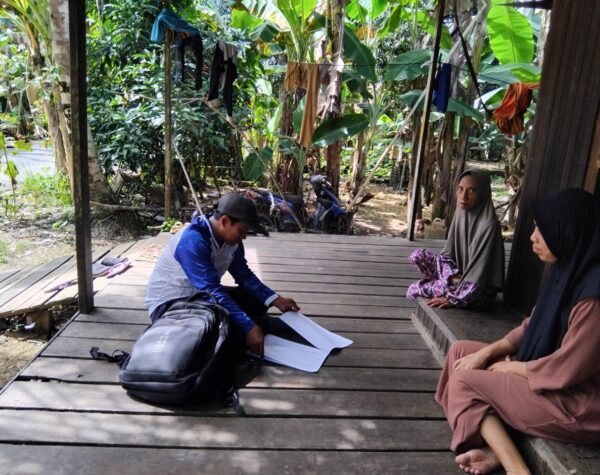 Pendamping Sosial turun ke lapangan lakukan Monev Bansos Sembako di Kalimantan Selatan