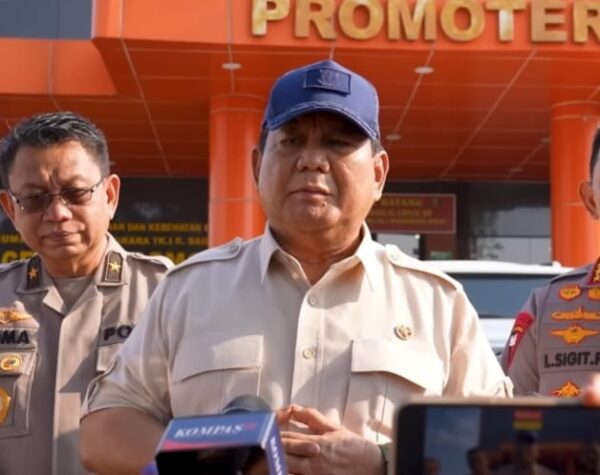 Prabowo Tegaskan Tak Akan Mundur Hadapi Mafia dan Korupsi: Rakyat Bersama Saya