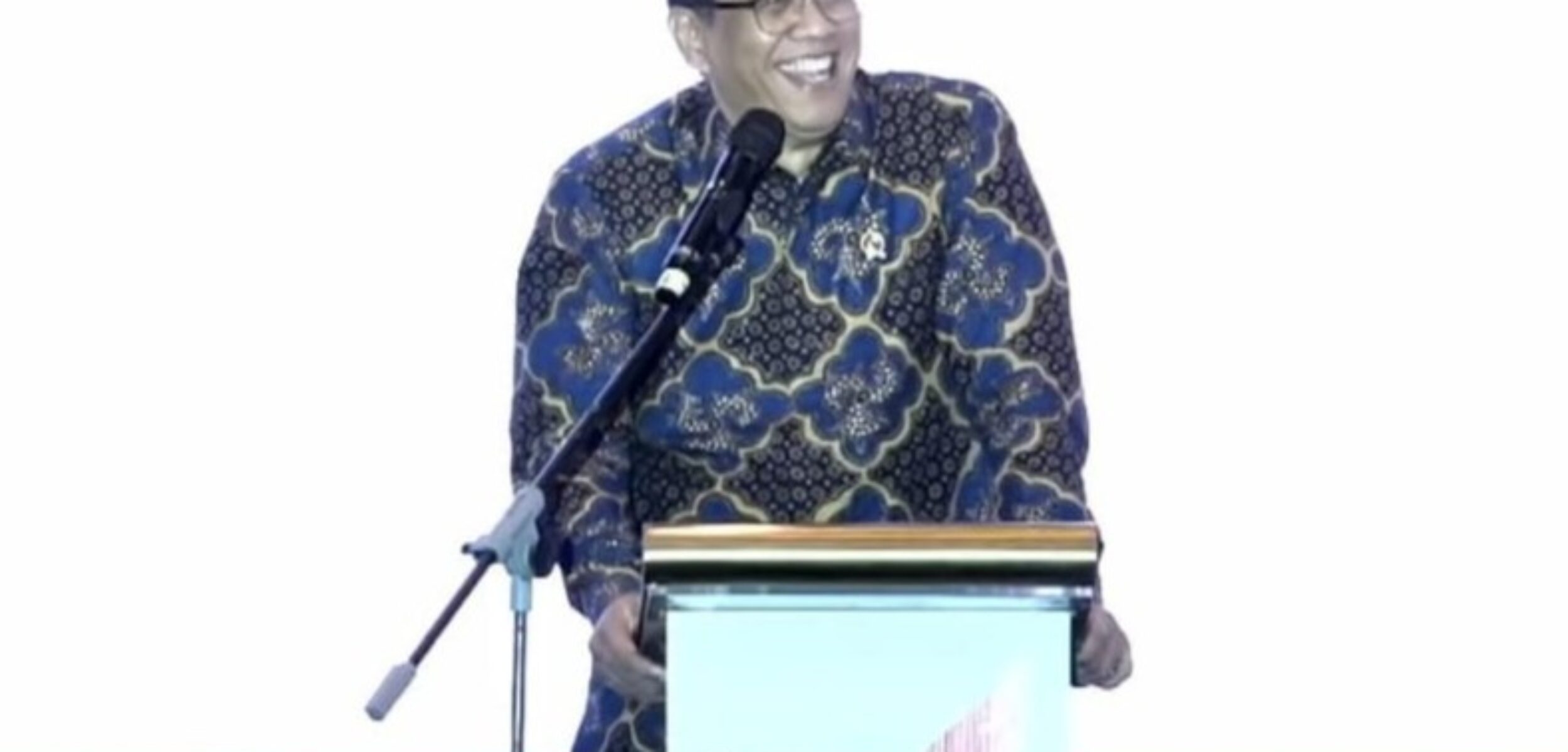 Menkeu Purbaya Balas Kritik Rocky Gerung: Belajar Ekonomi Lagi Pak