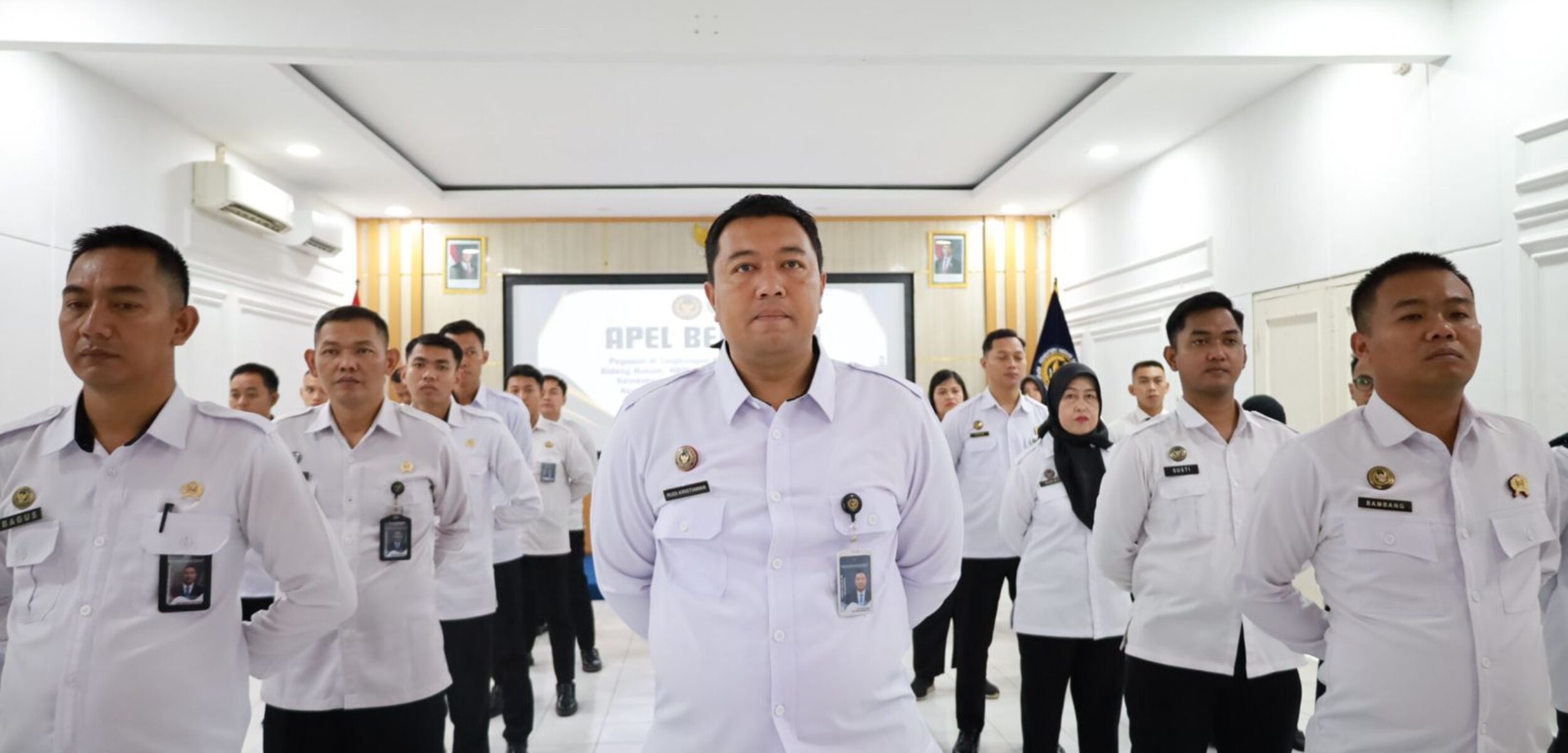 Lembaga Pemasyarakatan (Lapas) Mojokerto mengikuti Apel Bersama Pegawai Kemenko Polhukhamimipas yang digelar serentak secara virtual. (Humas Lapas Mojokerto)