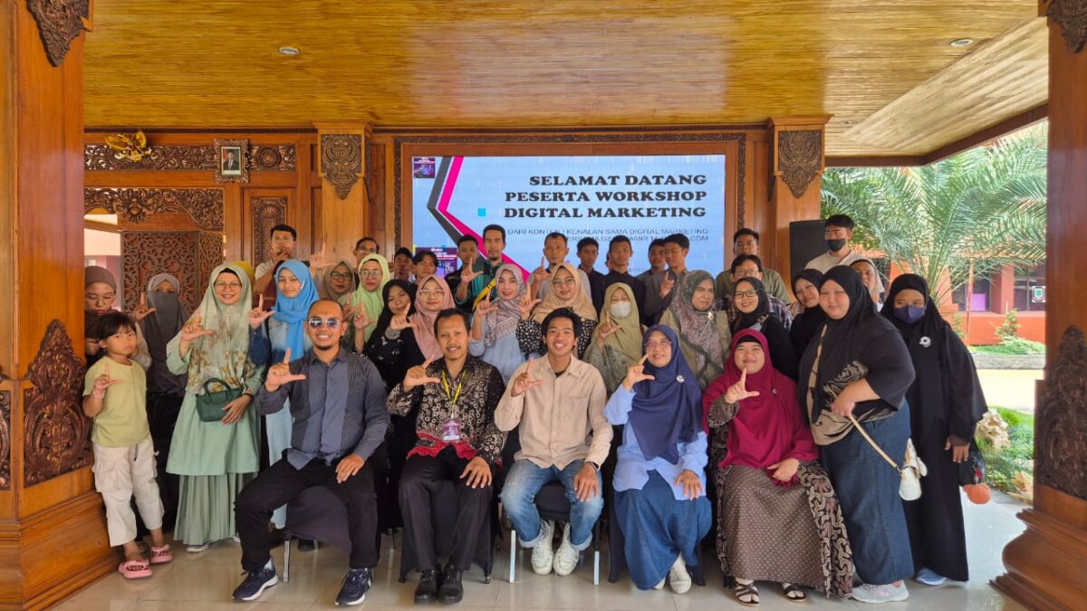 LKP Majapahit Mandiri menggelar workshop digital marketing untuk pelaku UMKM. (Istimewa)
