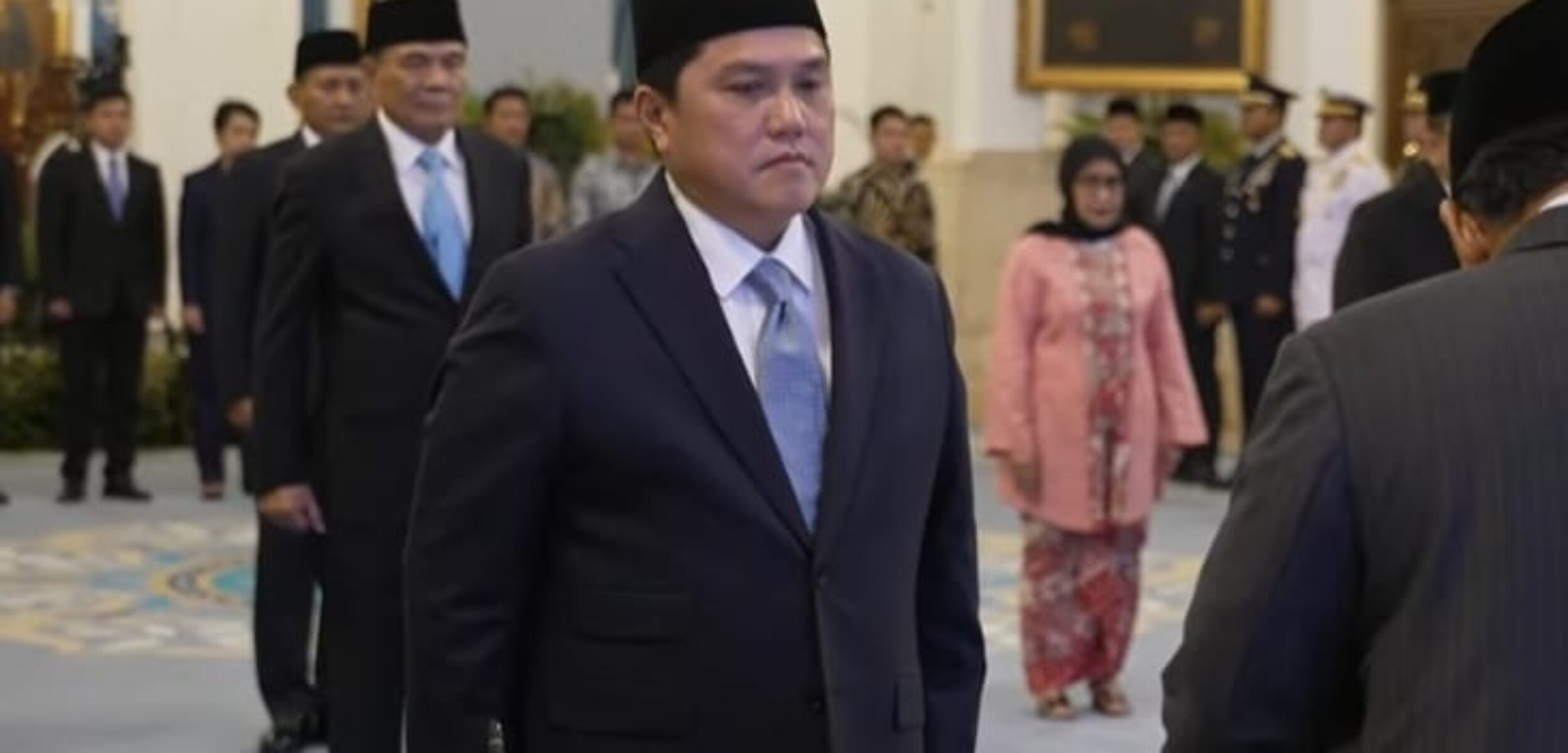 Erick Thohir Pindah Posisi, dari Menteri BUMN ke Menpora