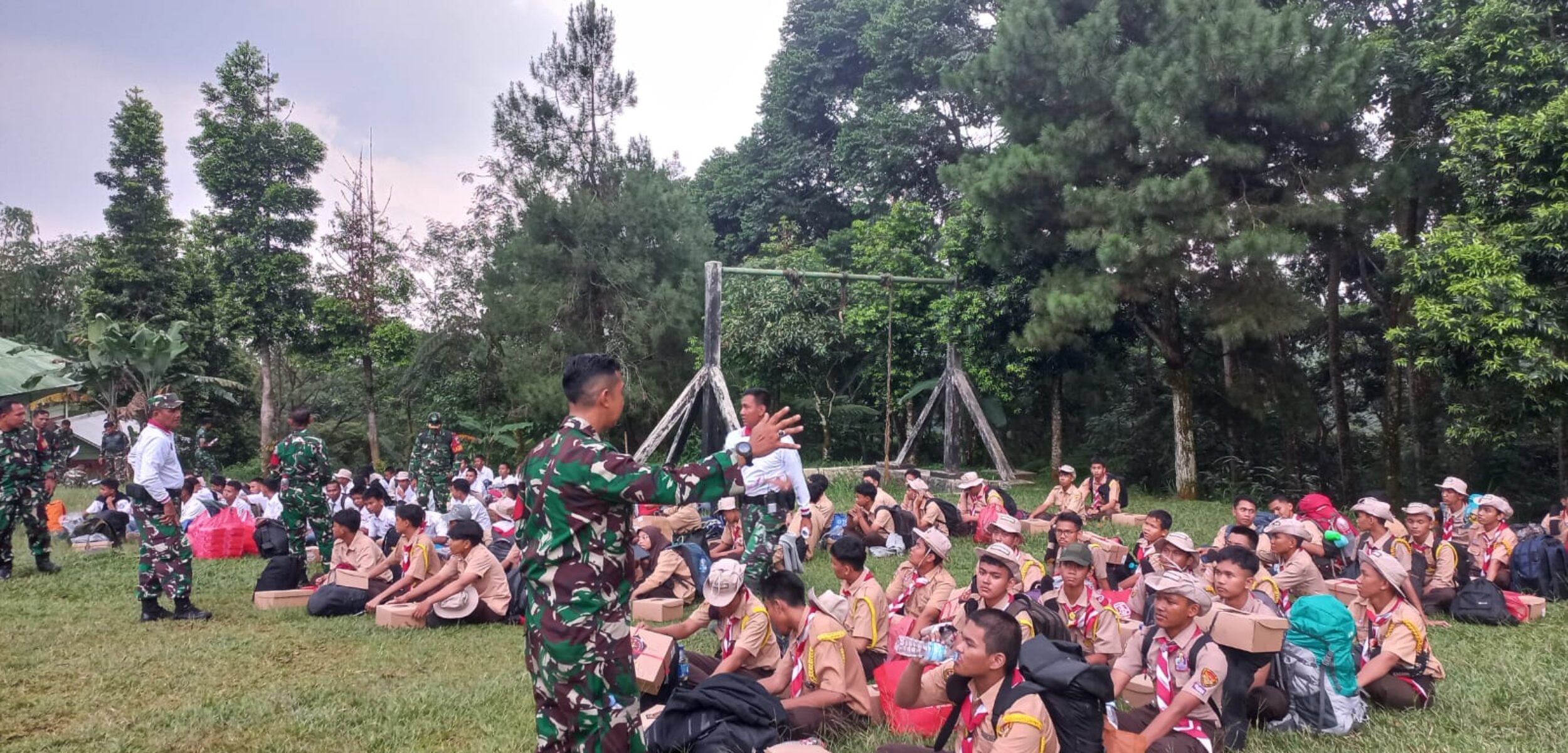 Potret siswa SMKN 15 kota Bekasi saat giat Persami dan Bela Negara di Bogor. (Yanso / Kabarterdepan.com)