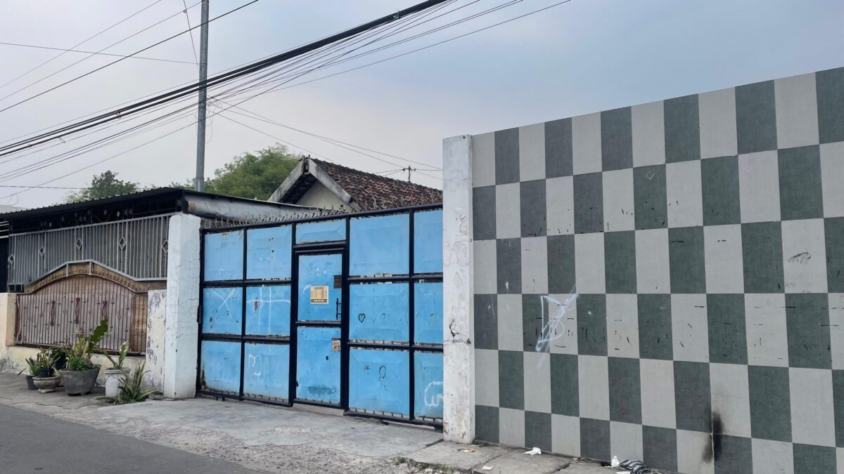 Potret Yayasan Rehabilitasi Narkoba Rumah Merah Putih di Dusun Ngumpak, Jabon. (Tim Redaksi / Kabarterdepan.com)