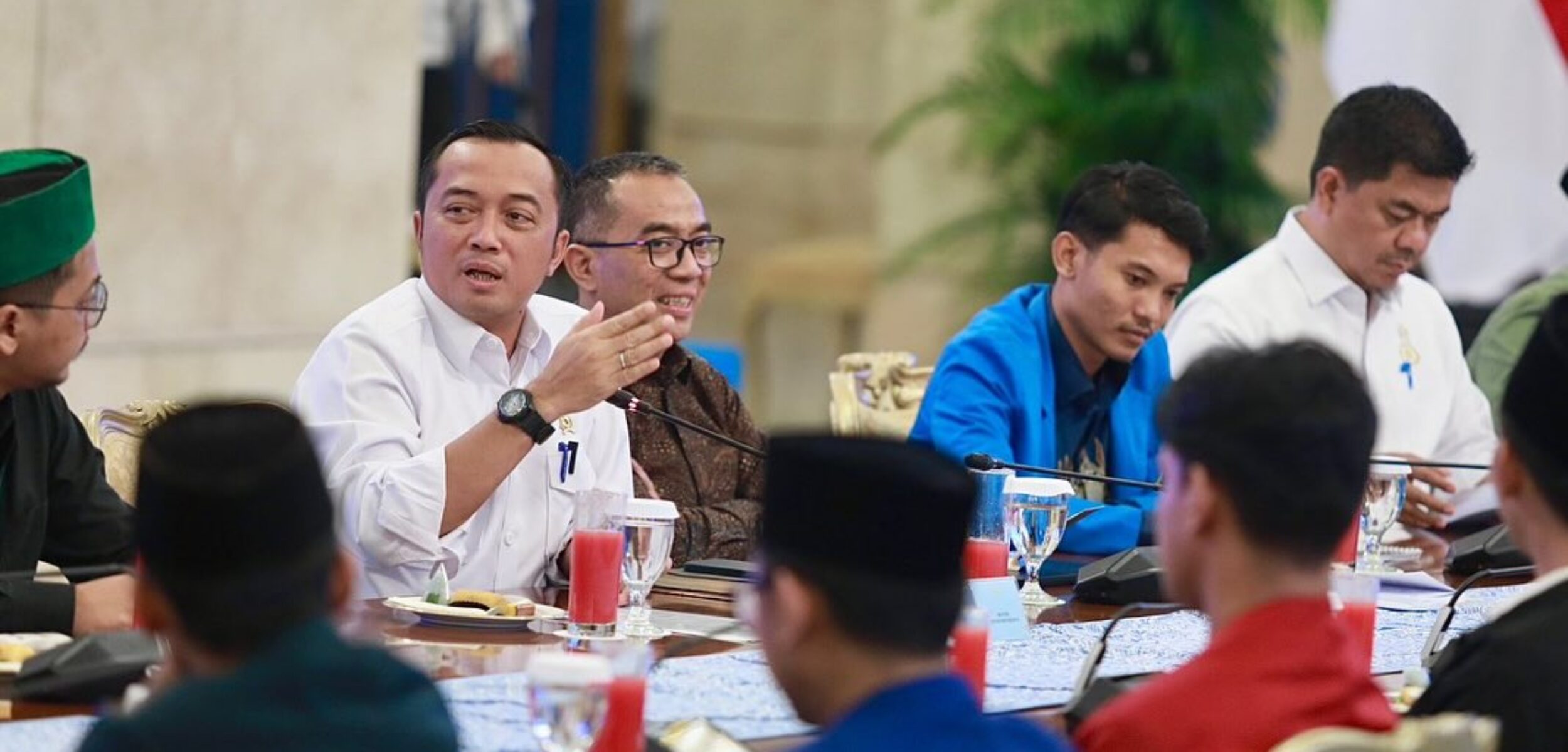 Menteri Sekretaris Negara (Mensesneg), Prasetyo Hadi saat silaturahmi pemerintah dan mahasiswa di Istana Negara, Kamis (4/9/2025) lalu (Instagram @kemensetneg.ri)