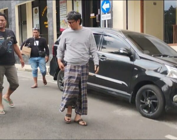 Tim Buser Singo Satreskrim Polres Batu Berhasil Tangkap Terduga Pelaku Penyebar Foto Vulgar di Ngawi