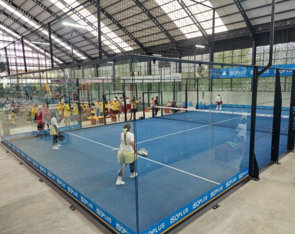 Keseruan pertandingan Padel di gelaran Cikal House Annual Mother Padel. (Husni Habib/Kabarterdepan.com)